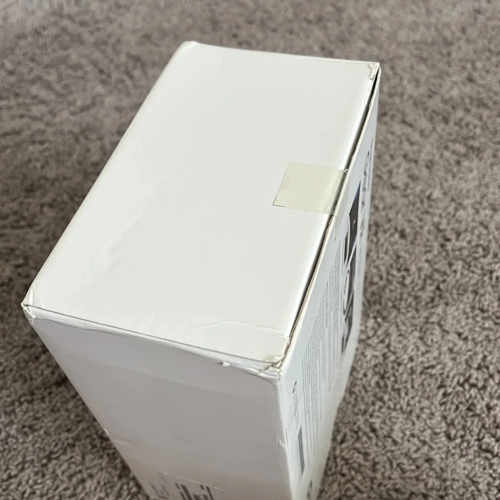 Samsung Gear VR. NWT never opened